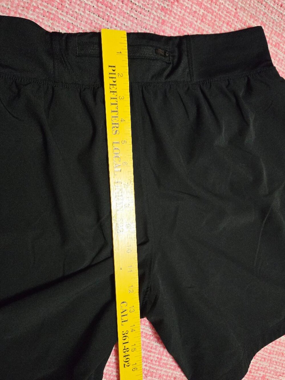 EUC Under Armour Women's Black Running Shorts Built-In Panties Fitted Large Poly - Picture 11 of 13